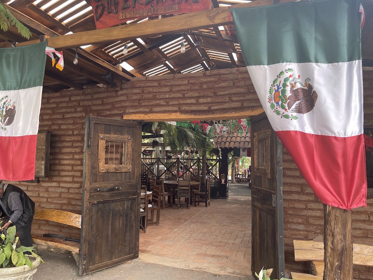 La Diferencia Restaurante & Bar